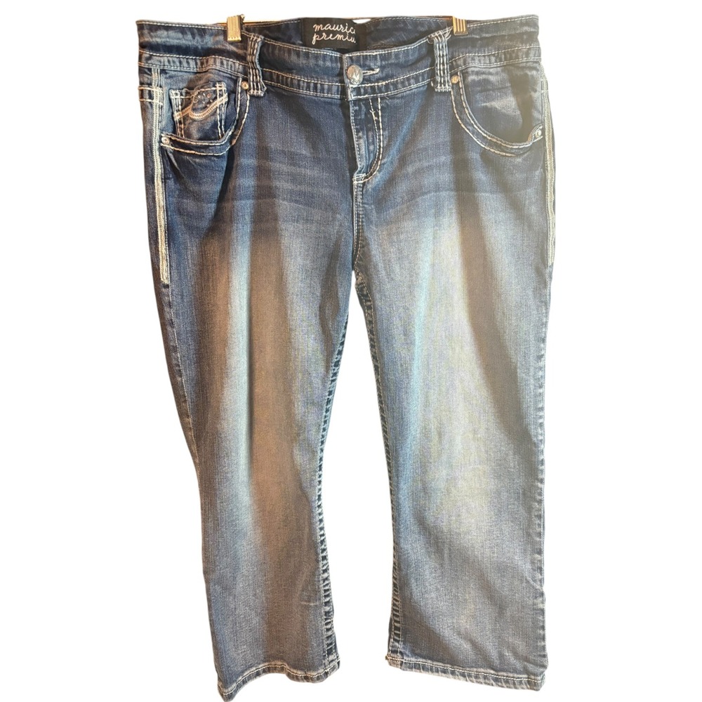 Maurices Premium Medium Fade Wash Cropped Jeans Sz 20 Embroidered Pocket 39"x22"